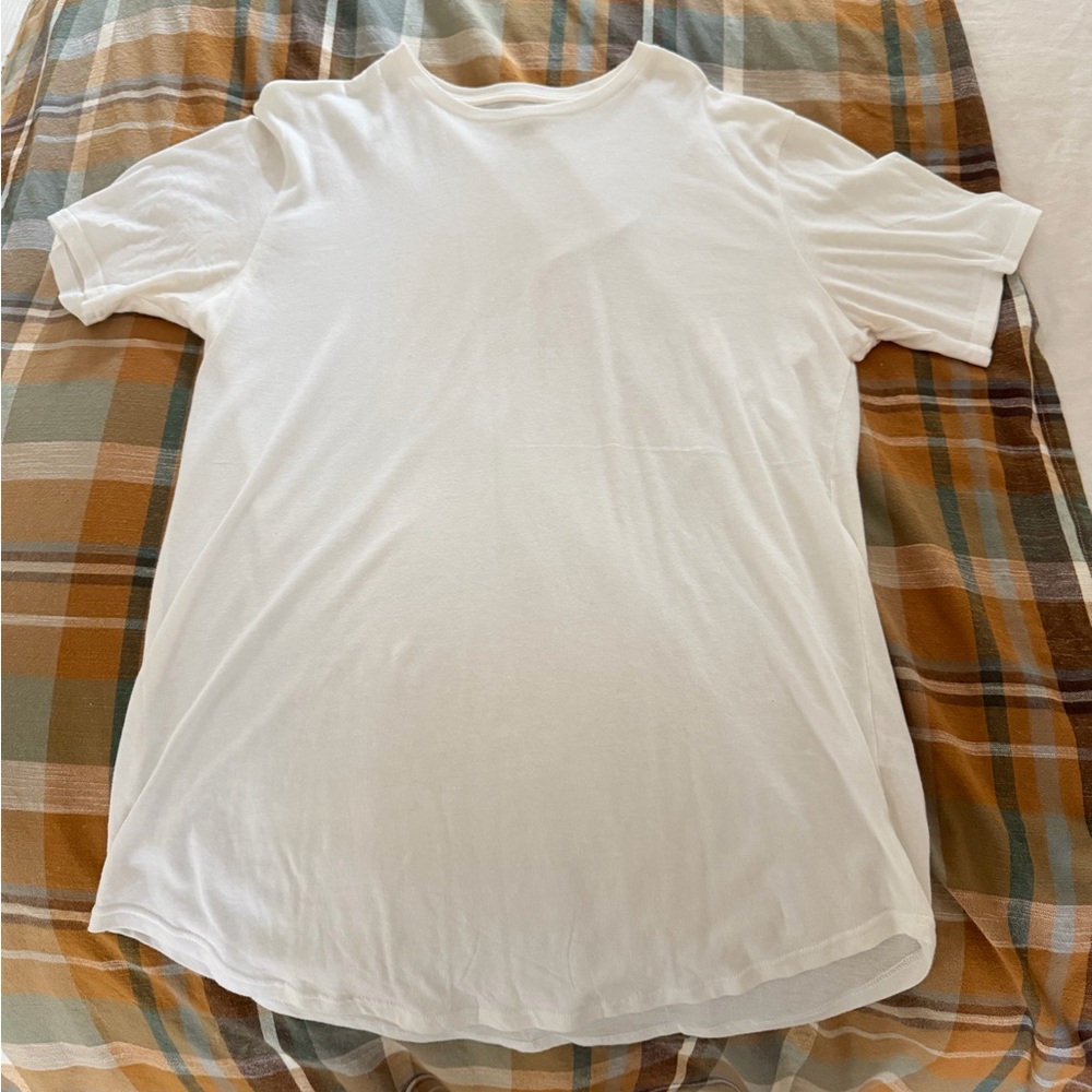 Pacsun scallop tshirt sz L